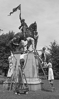 Joan of Arc cleaning_1949_Monner_OrgLot1284_1586_1.jpg