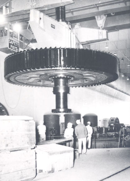 The Dalles Dam, 435-ton generator, 1957
