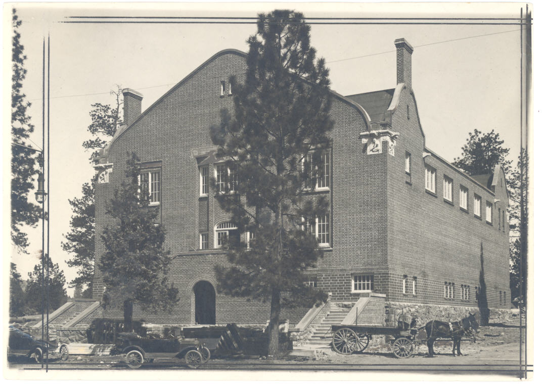 Bend Amateur Athletic Club Gymnasium, 1918