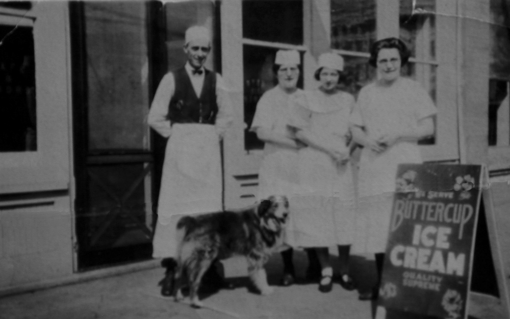 (L to R): unidentified cook, Elizabeth Meyers Baumgartner Brazier, unidentified waitress, and Leona Baumgartner.