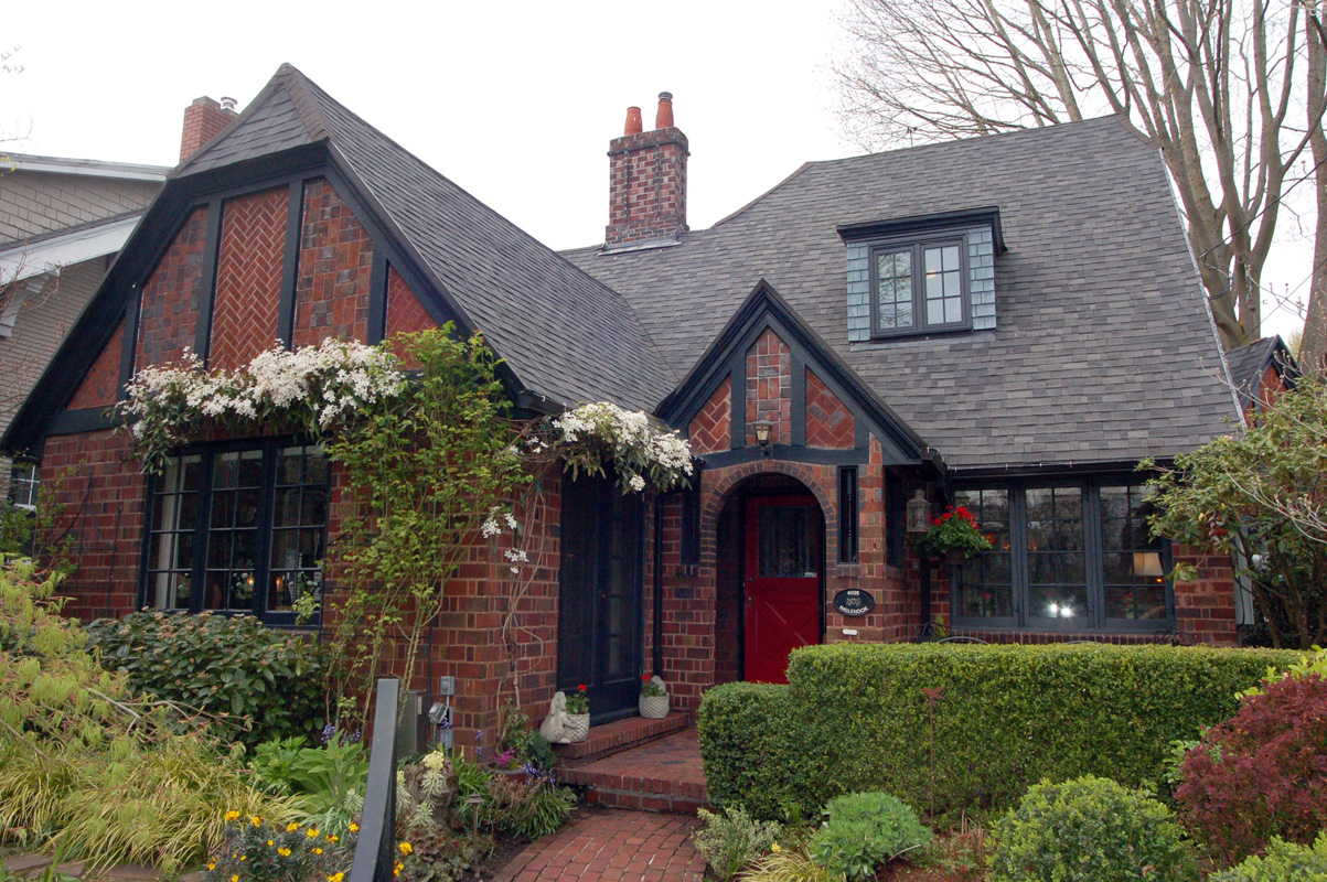 Brick House Beautiful, 4005 NE Davis St., Portland, 2011.