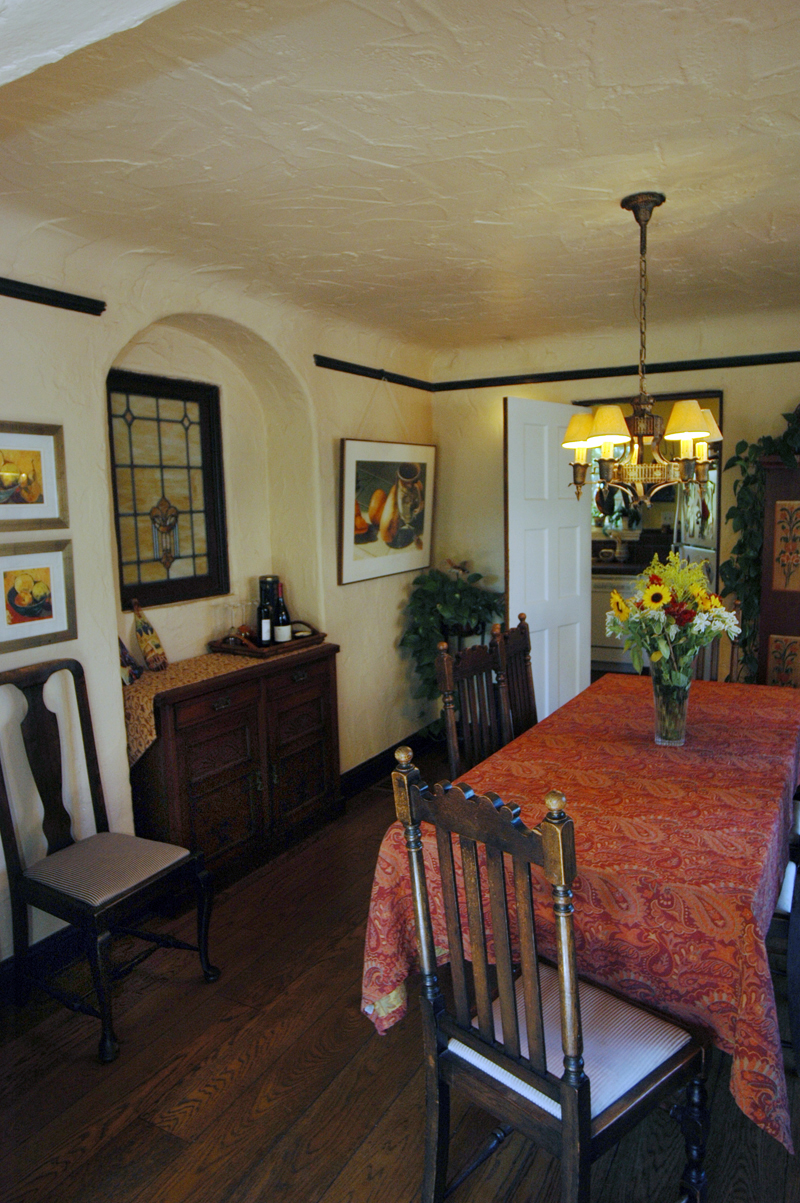 Brick House Beautiful dining room, 2011.