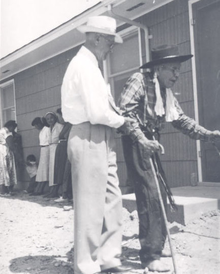 Chief Tommy Thompson relocating to new Celilo Village, c.1956