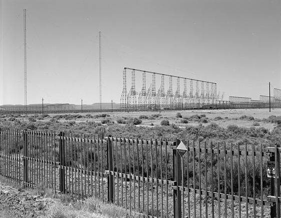 OTH-B radar network, Christmas Valley Air Force Station, Oct. 2005.