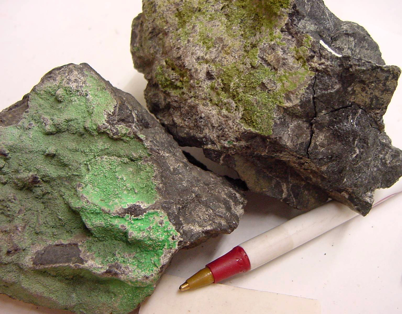 A variant of chromite ore (FeCr2O4).