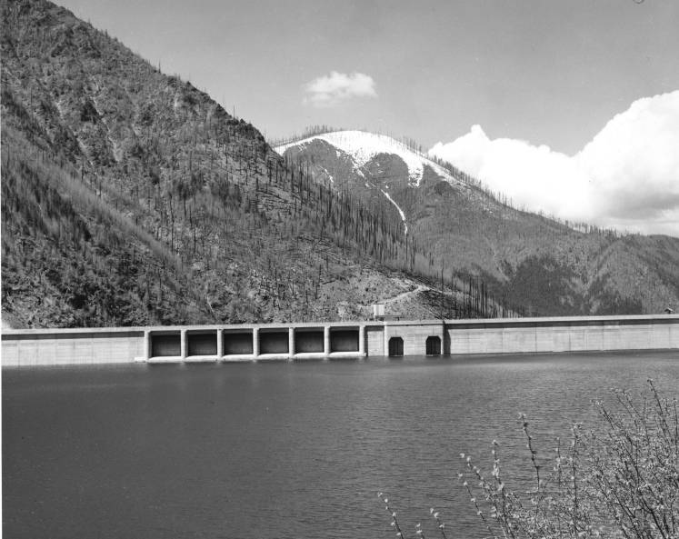 Detroit Dam on the North Santiam River, 1960.