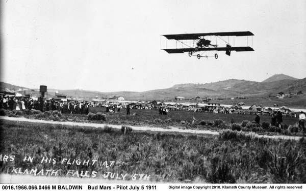 Bud Mars flying aeroplane, July 5, 1911.