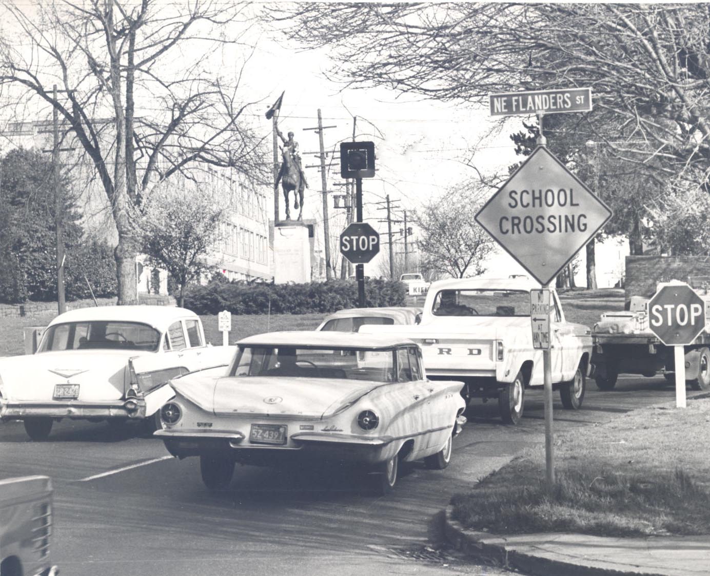 Laurelhurst, Coe Circle, Joan of Arc statue, 1968