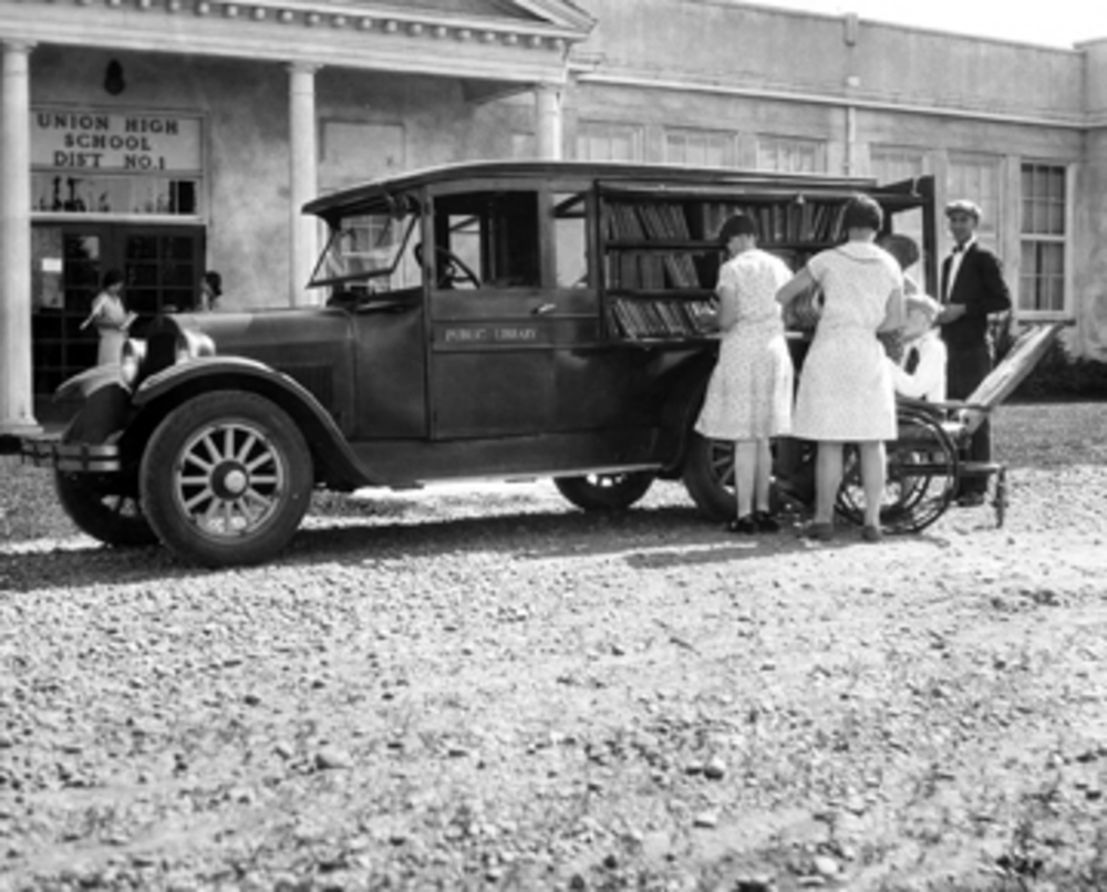 Bookmobile of the Library Association of Portland, 1928.