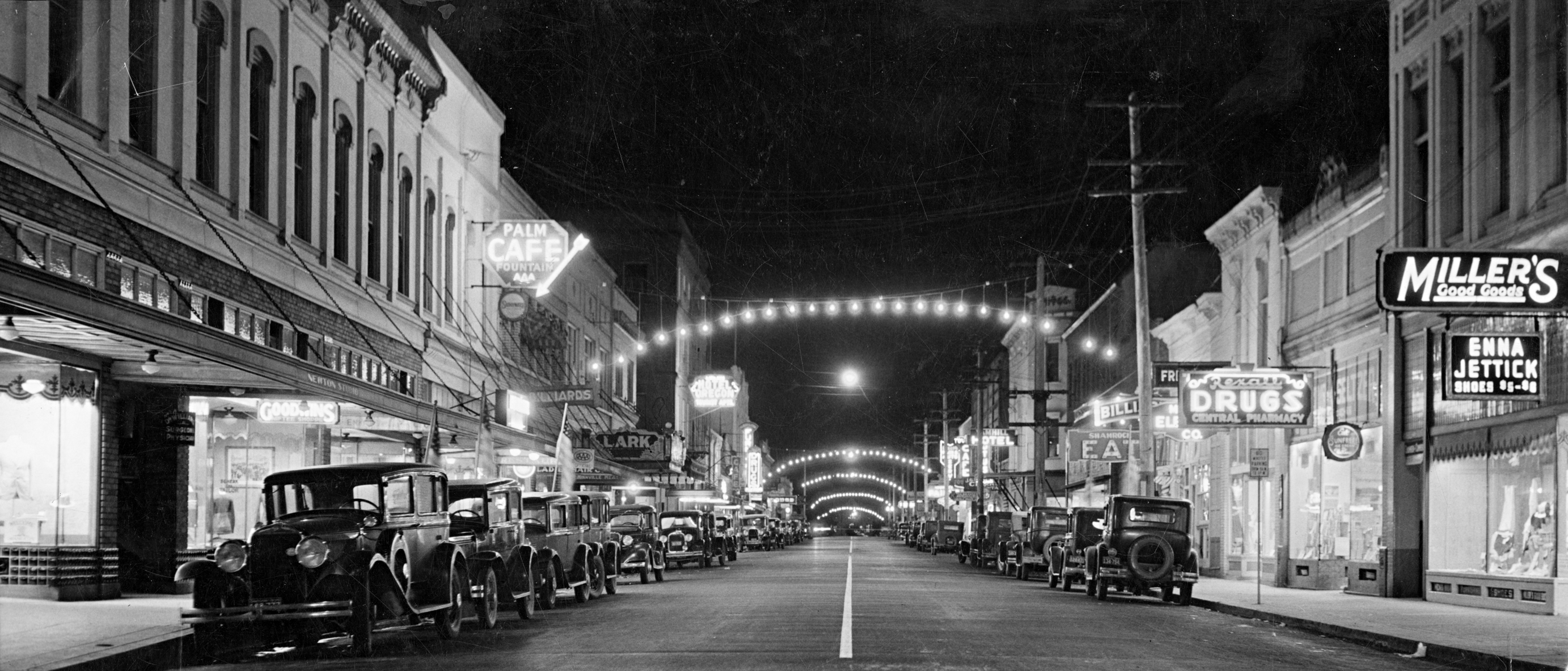 Main Street, McMinnville.