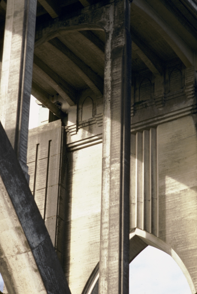 Conde B. McCullough Memorial Bridge