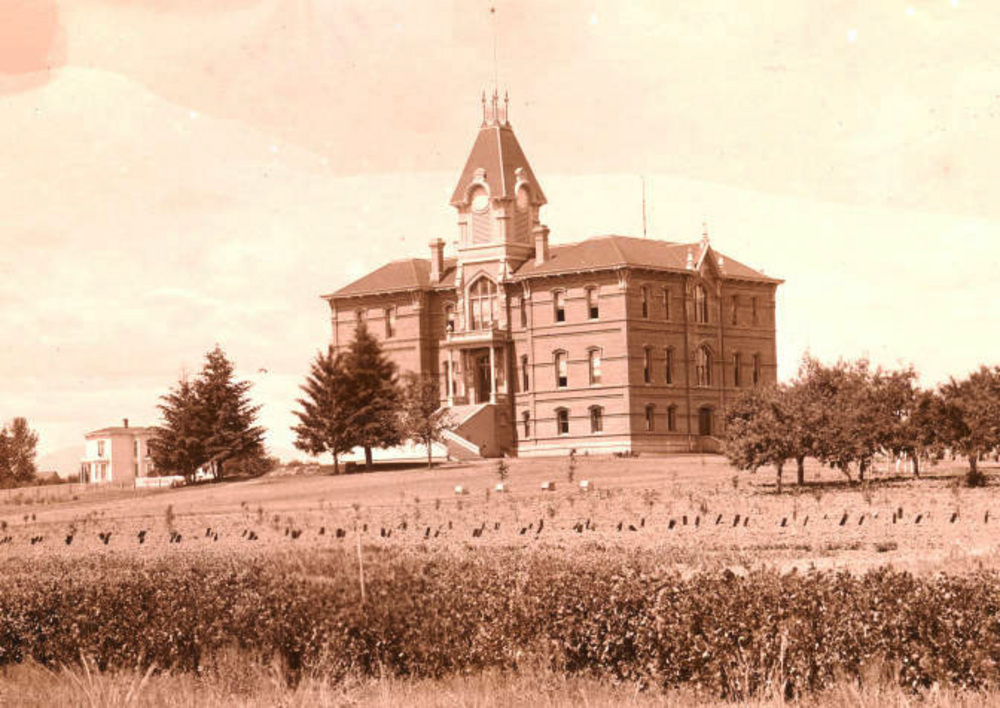 Benton Hall, 1889.