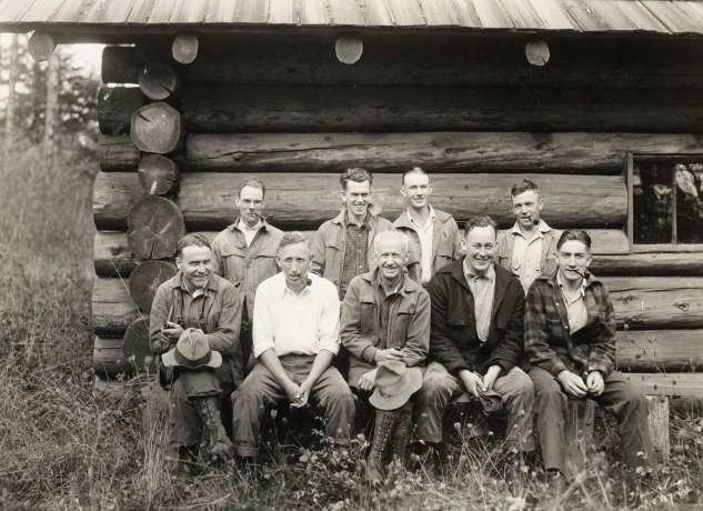 Oregon State College Forestry graduate students and faculty, 1932, with George Peavy center front.