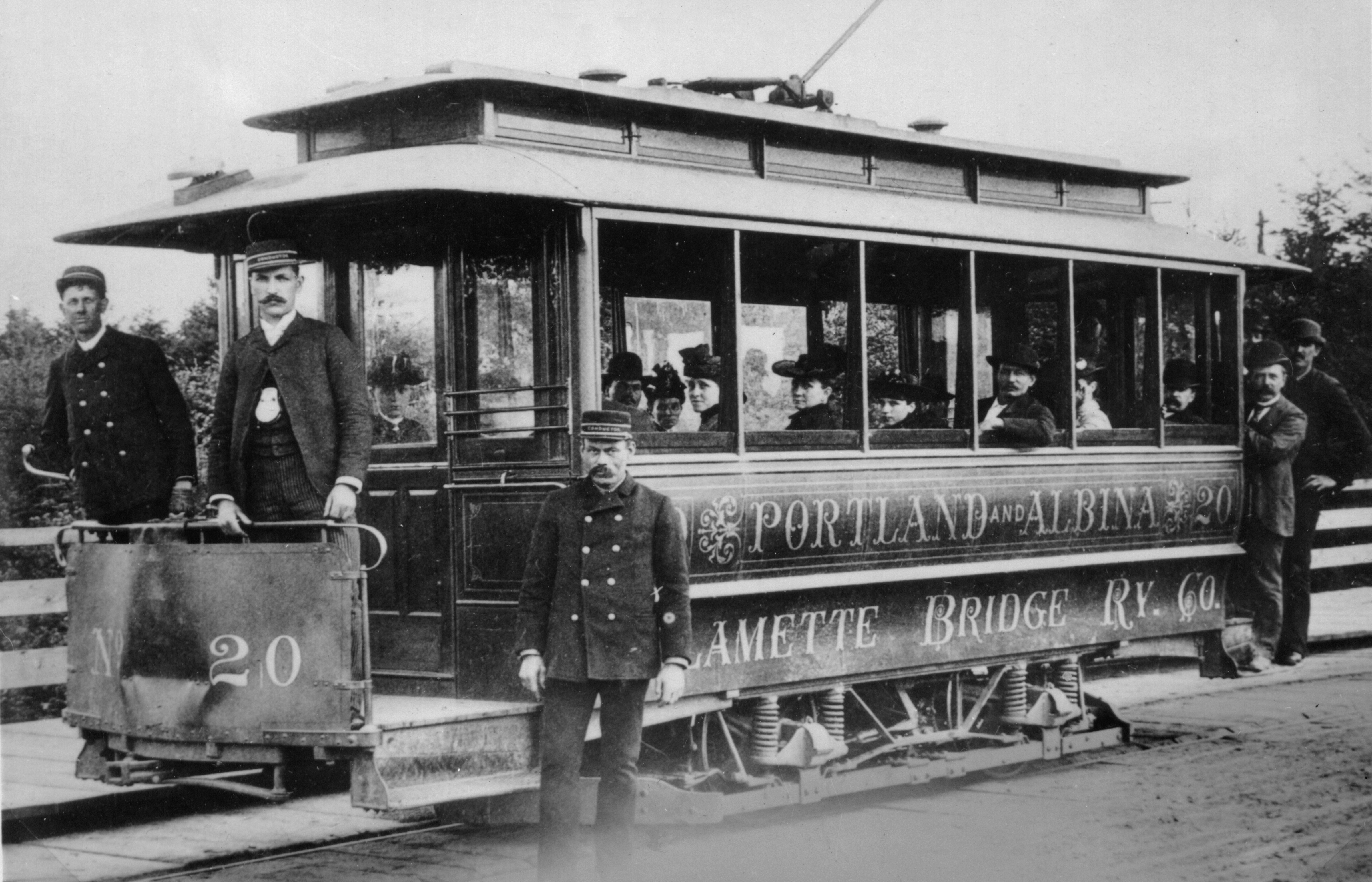 Willamette Bridge Railway car No. 20, Nov. 1889.