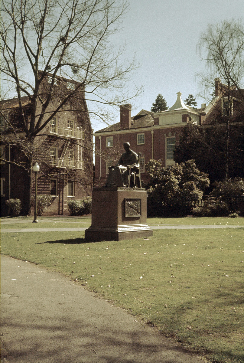 Alexander P. Proctor, "Pioneer Mother," Women's Memorial Quadrangle, Univ. of Oreg.