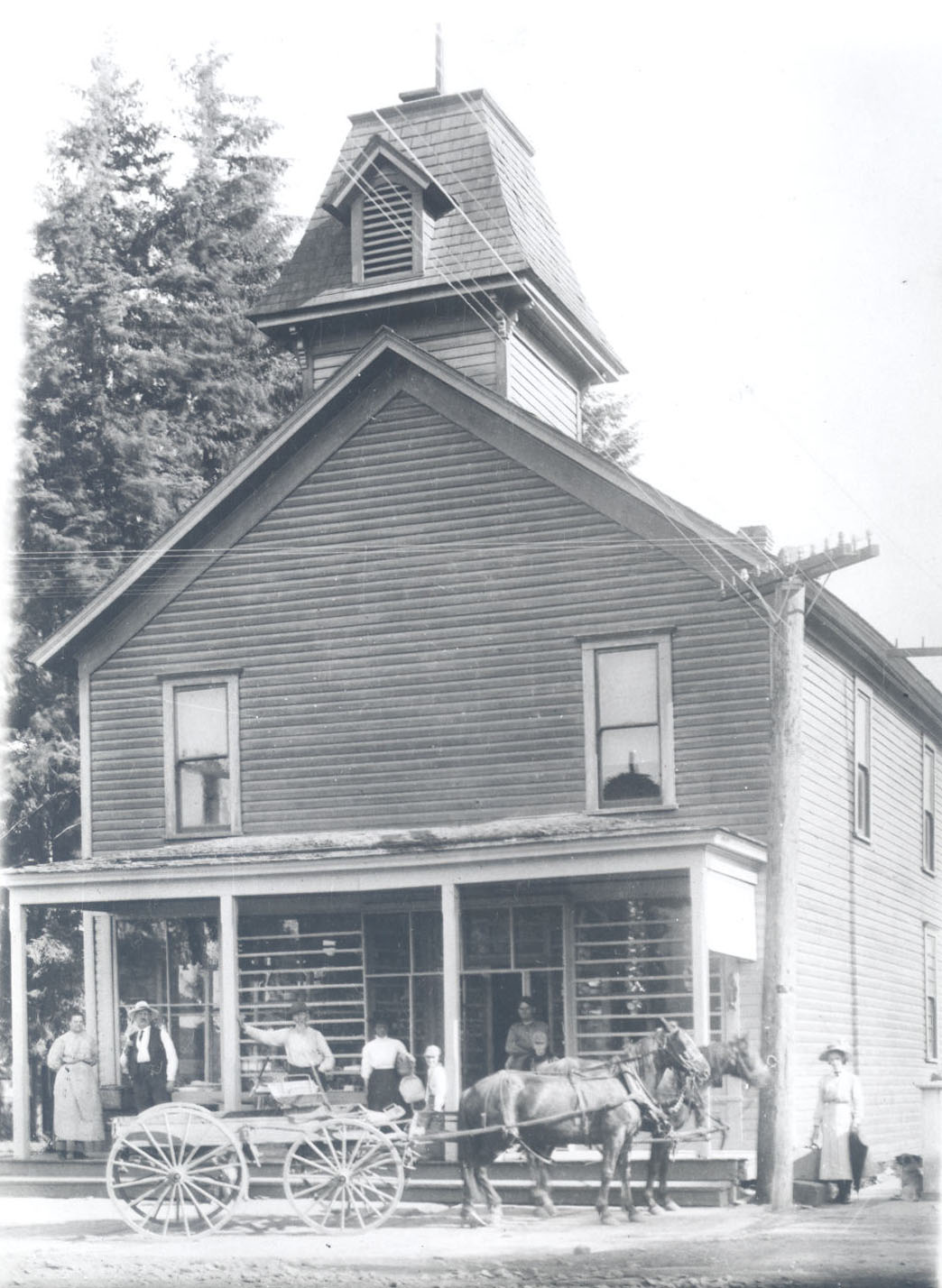 Robinson's first store on Boone's Ferry Rd., 1910