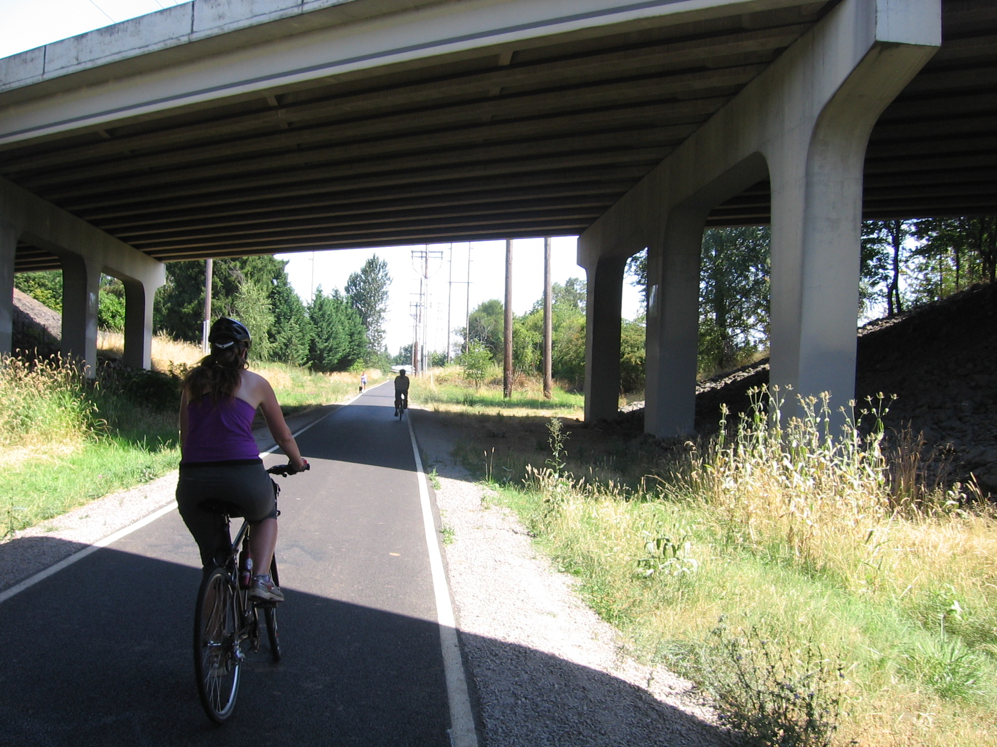 Springwater Corridor Trail, I-205 underpass, Portland, Aug. 21, 2011.