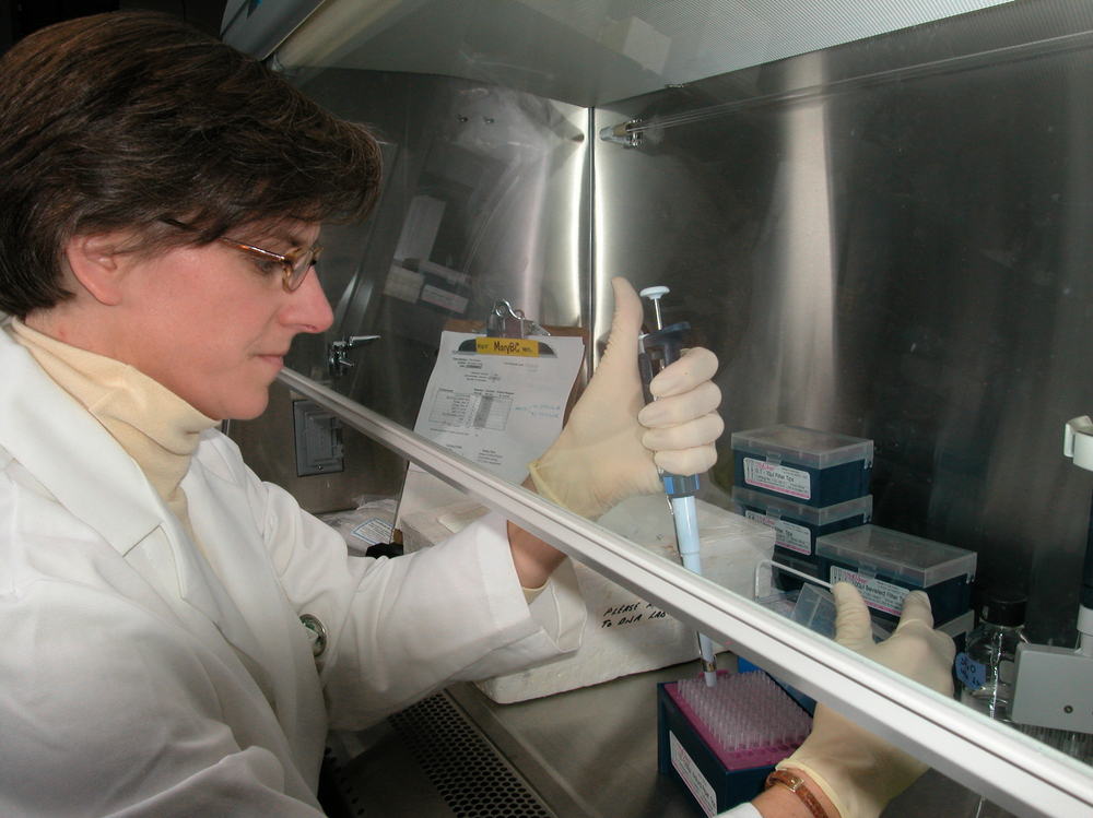 DNA testing at the USFWS Forensics Lab.