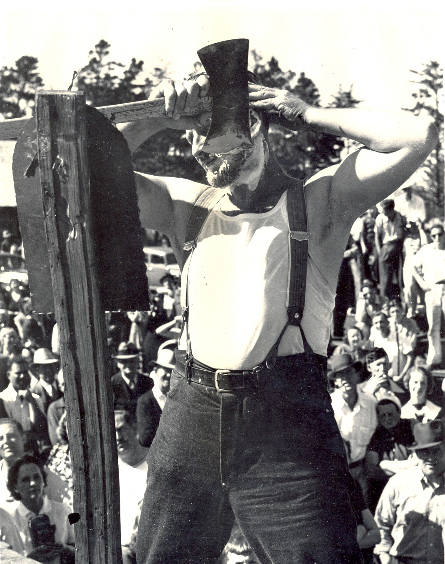 Leonard Wallulis shaving.