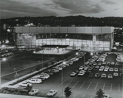 Veterans Memorial Coliseum