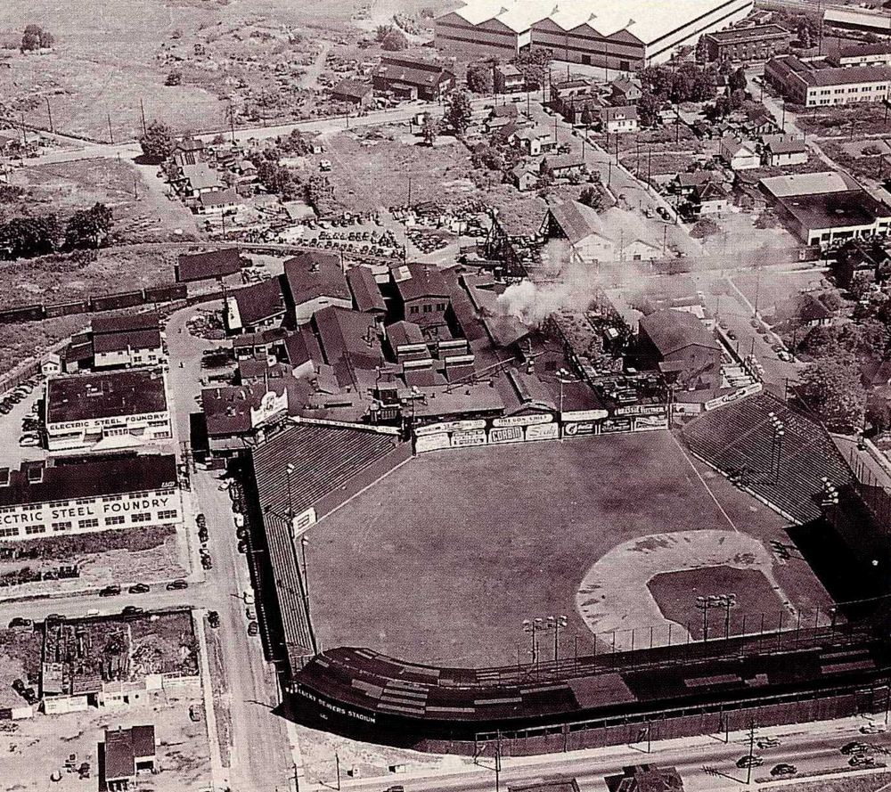 1945 view of long-time AOI member ESCO Corp. (then Electric Steel Foundry) in Portland, at south end of PGE Park.