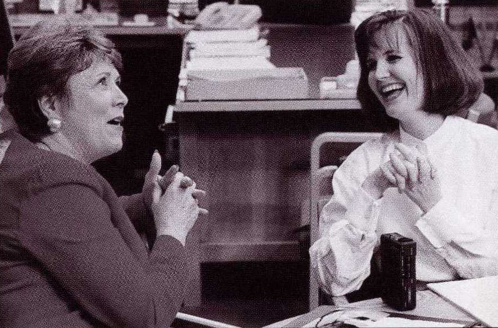 House Speaker Beverly Clarno (l) with AOI V.P. Donna Lewis.