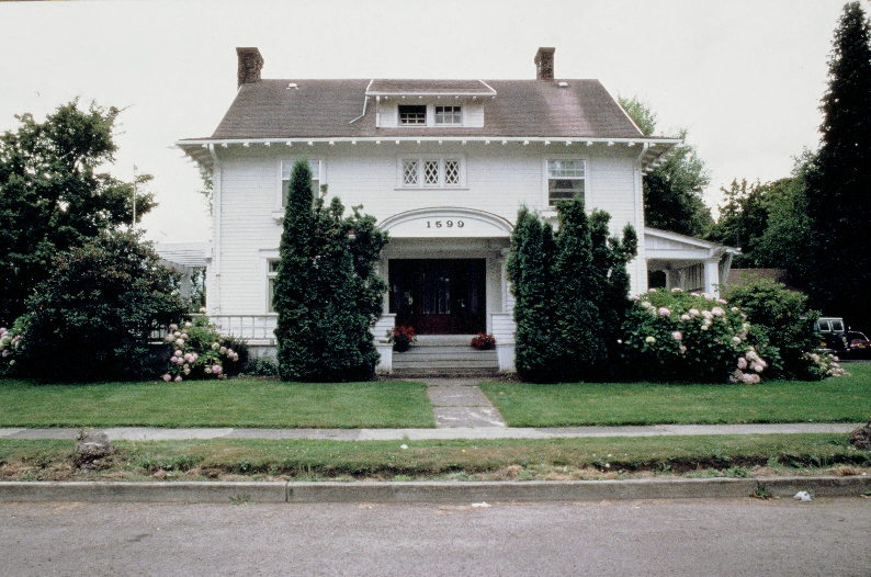 Albert S. Sholes House (Cornelius)