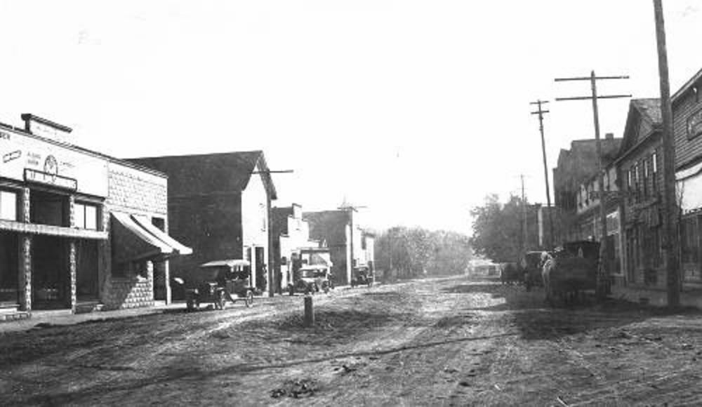Main street, Amity, 1915.