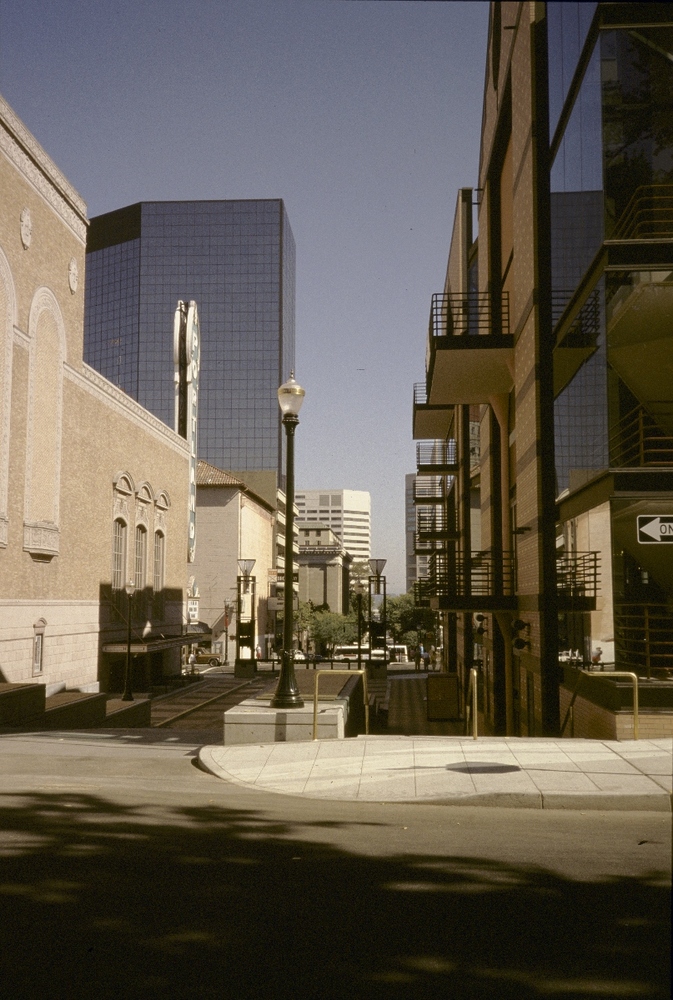 Arlene Schnitzer Concert Hall, 1987.