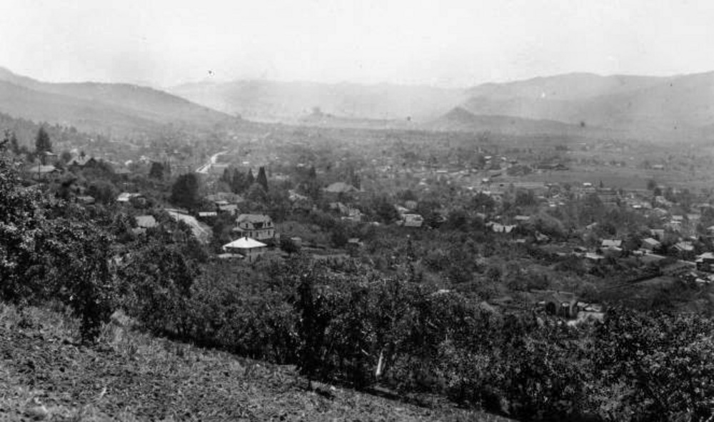 Ashland, 1935.
