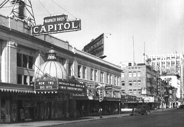 Capitol Theater on State Street, 1939.