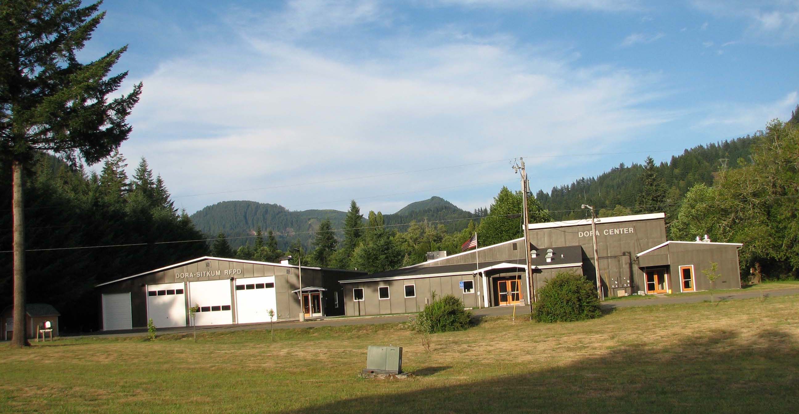 New Dora-Sitkum fire hall (l) and renovated school (r), now the Dora Center, Aug. 2009.