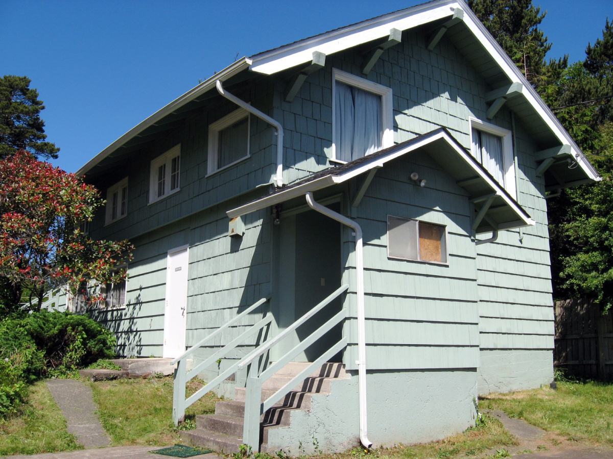 Ernest Bloch House, 116 NW. Gilbert Wy., Newport, summer 2008.