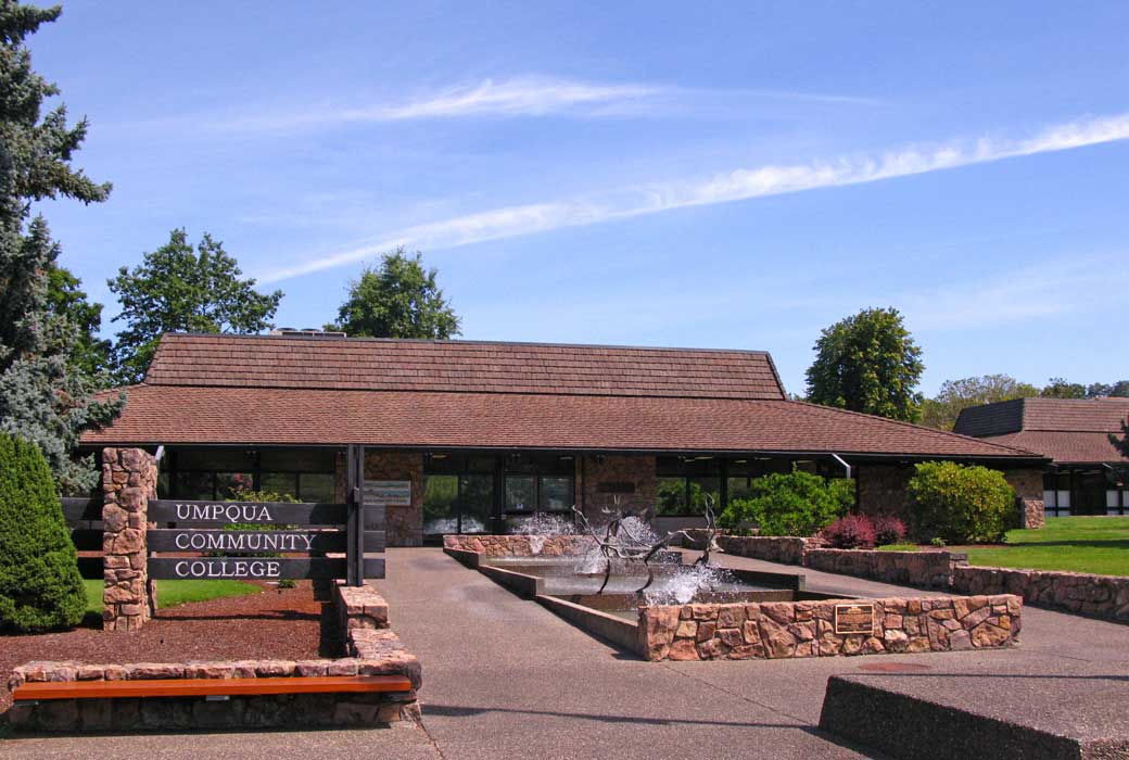 Umpqua Community College Administration Building