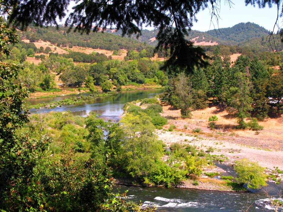 The North Umpqua River runs next to Umpqua Community College
