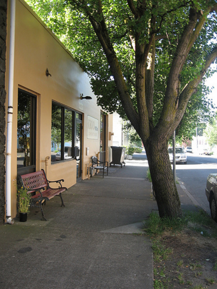 KBOO building at 20 SE 8th Ave, Portland, June 2008.