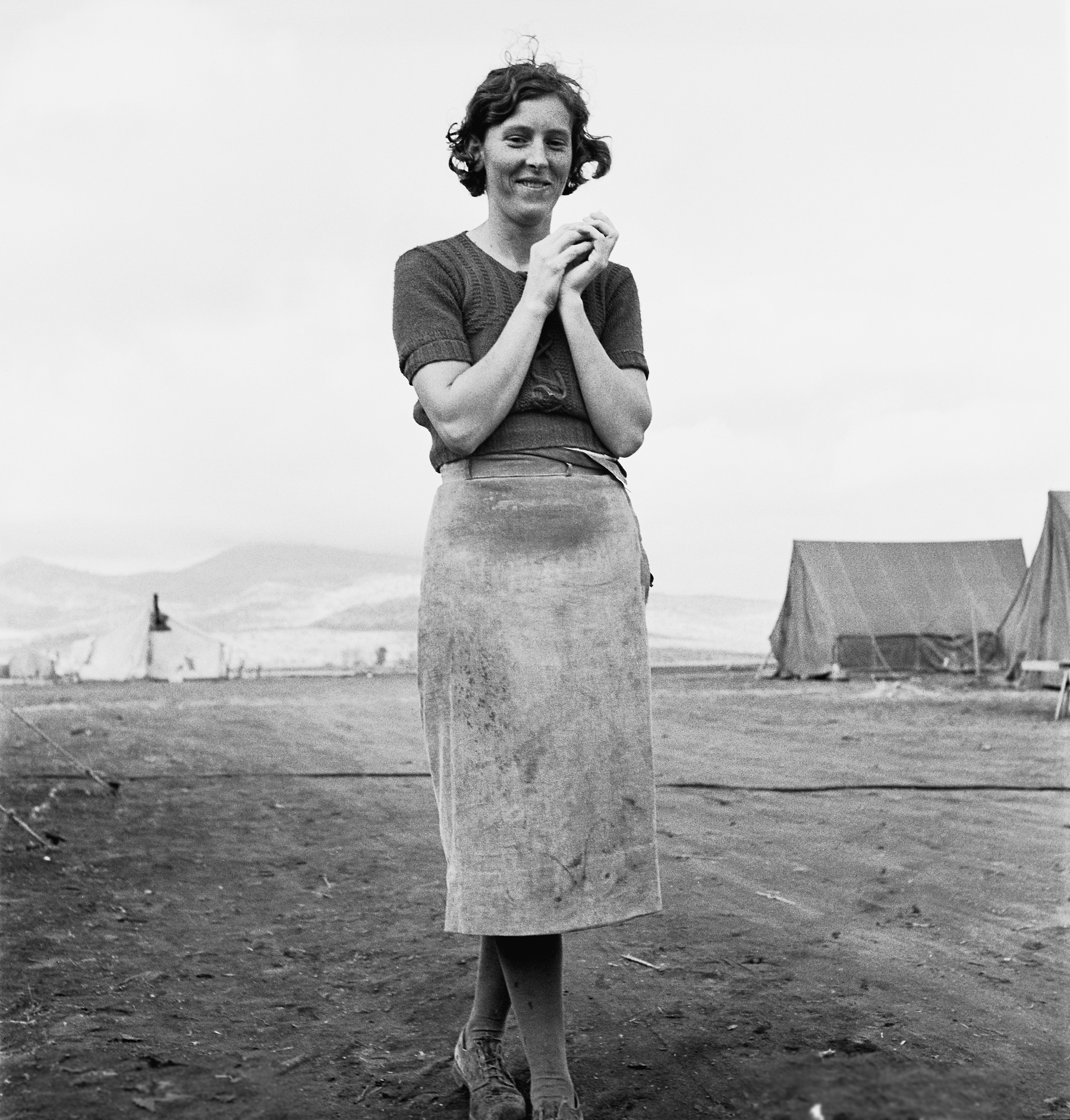 Young migrant mother at the Farm Security Administration camp in Klamath County