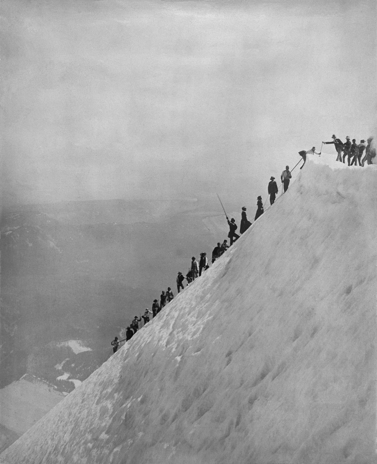 Mazamas make inaugural climb as a club, July 19, 1894, up Cooper Spur