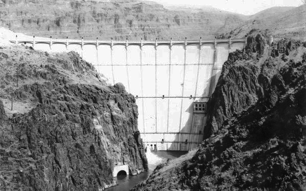 Owyhee Dam near Nyssa, 1930.