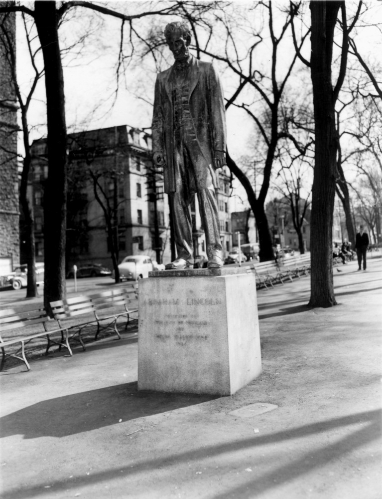 Statue of Abraham Lincoln, South Park Blocks, Portland, April 1949.