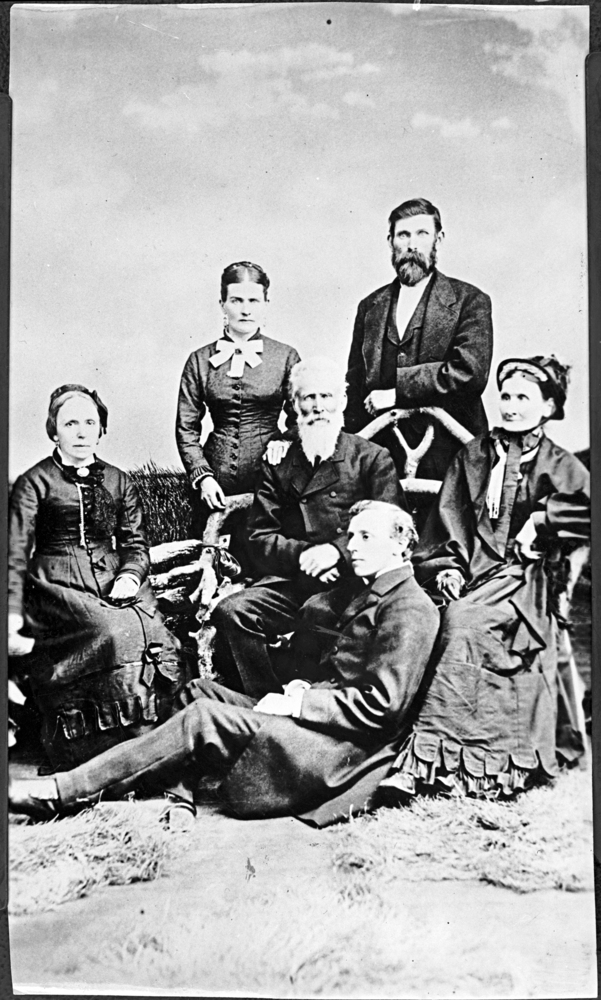 Francis Pettygrove with family