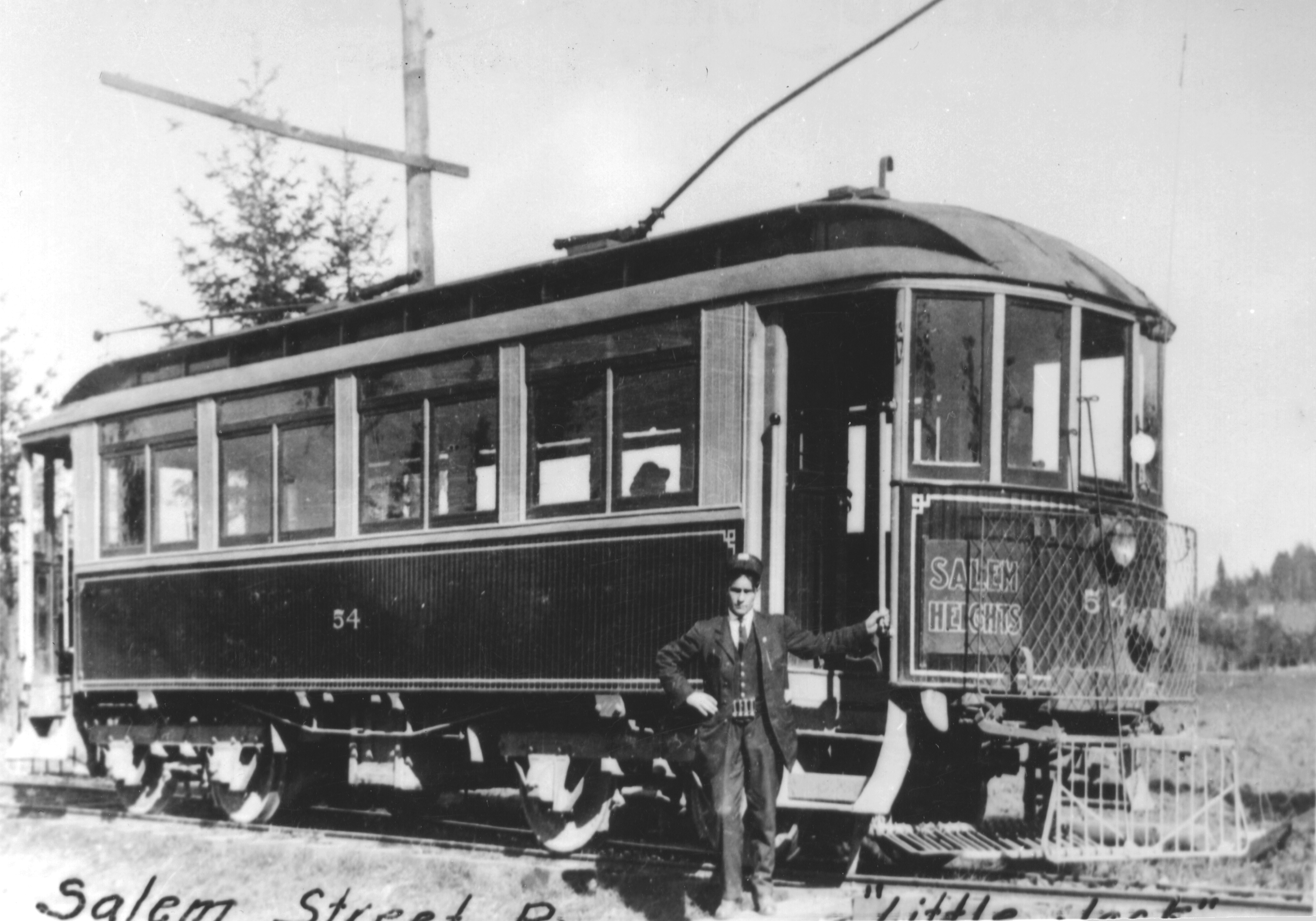 Refurbished interurban car 54 of Portland Railway Light and Power Company, Salem, about 1907.
