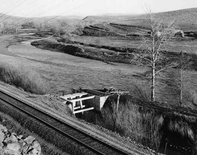Stanfield diversion, Umatilla Project, about 1950.