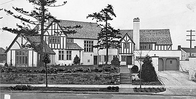 Autzen House